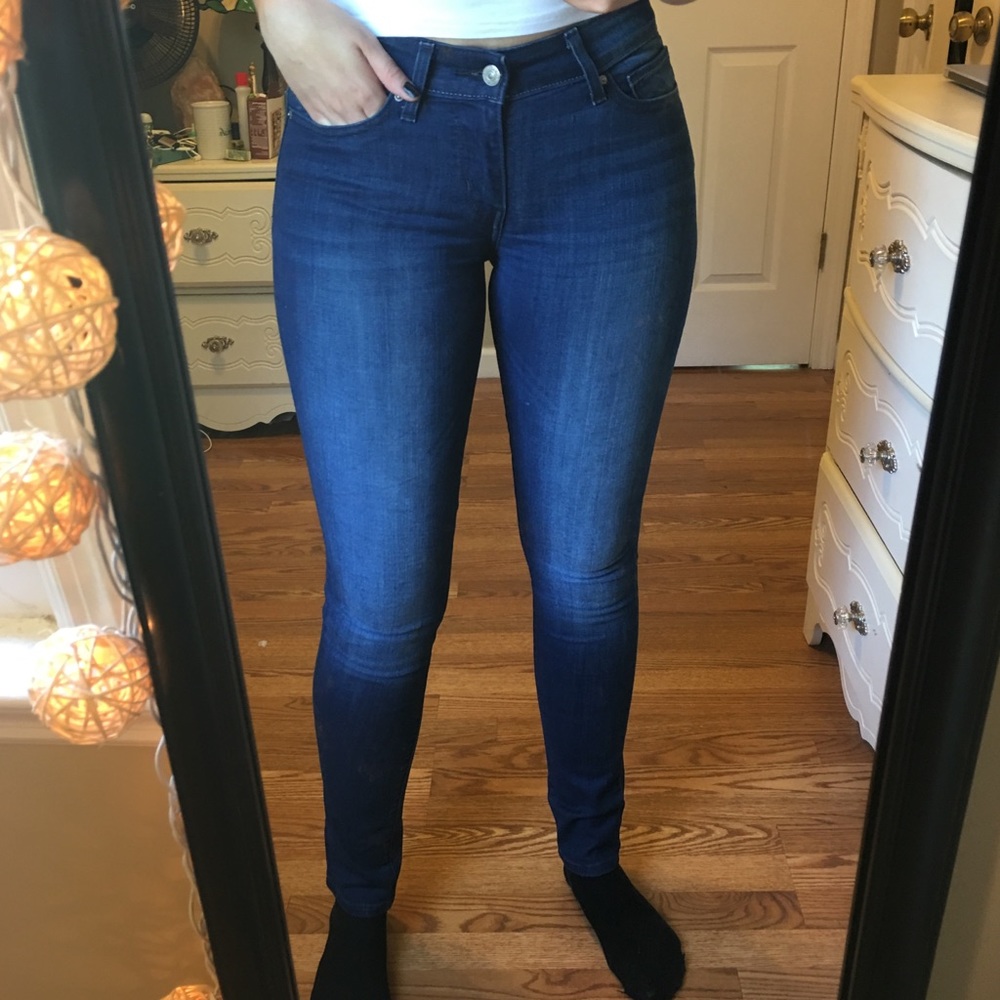 Levi’s 711 Skinny Blue